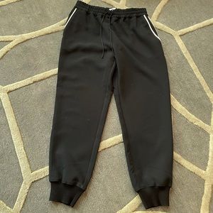 Aritzia Wilfred Black jogger pants